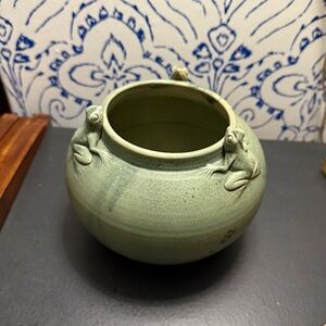 Elegant Green Ceramic Frog Vase